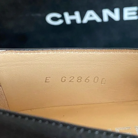 EUC Chanel CC Lambskin Quilted Leather Loafers Flats size 37.5 fits 6.5 - Picture 7 of 11